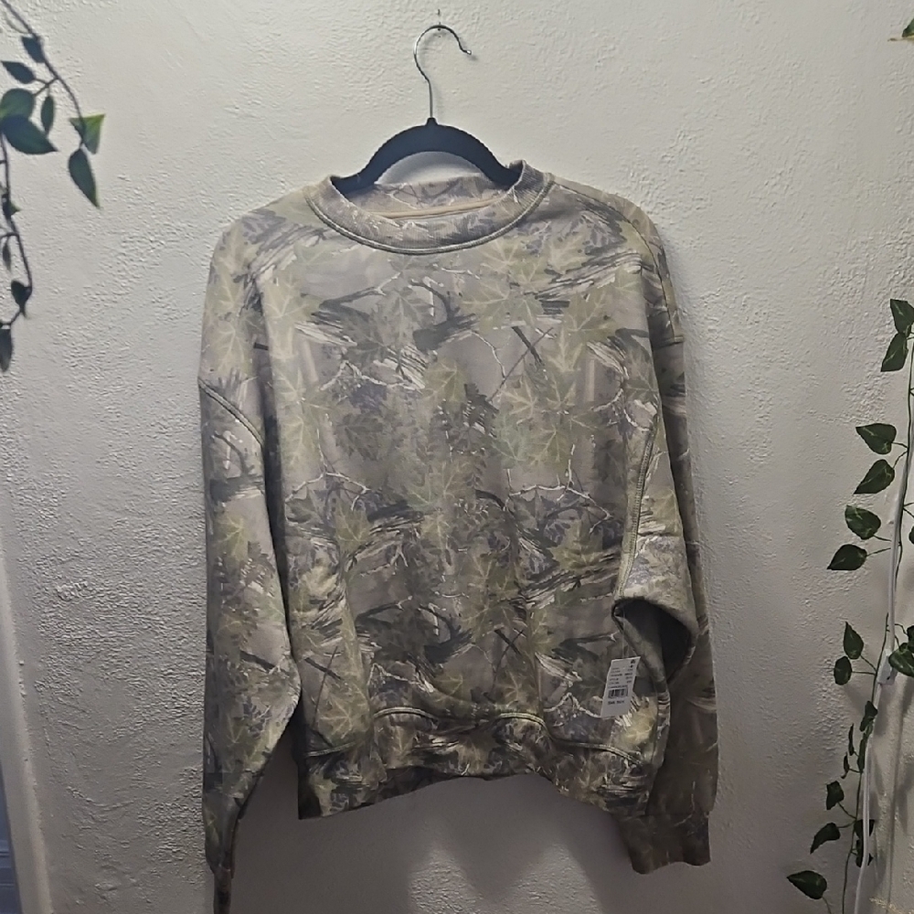 Womens Camo Crewneck